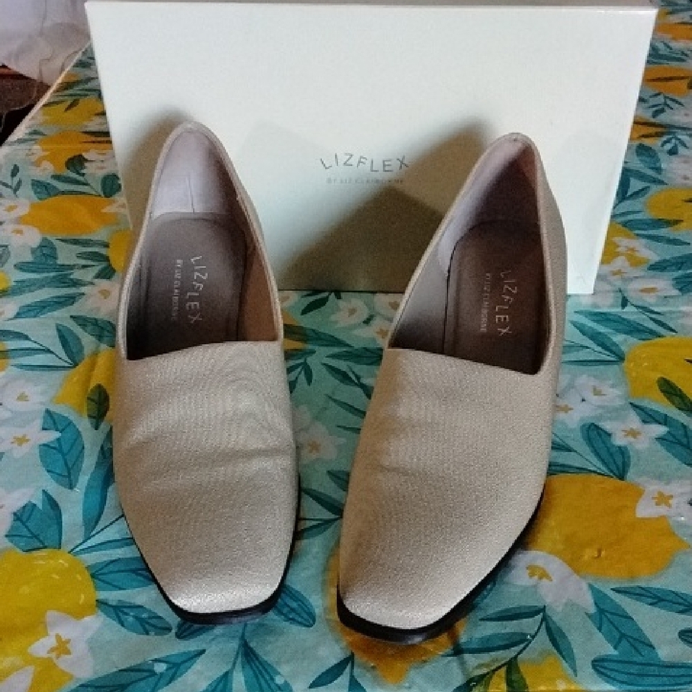Cream Slip-On with Square Toe Design Size 8